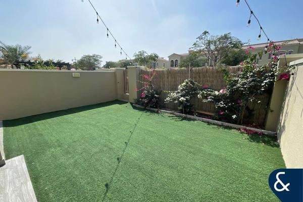 2 Bedrooms | Vacant | Single Row | Landscaped